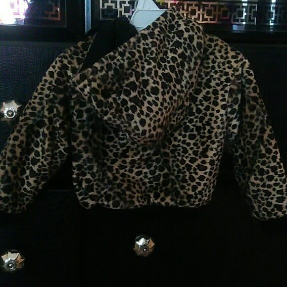 Coat - Picture 2 of 2